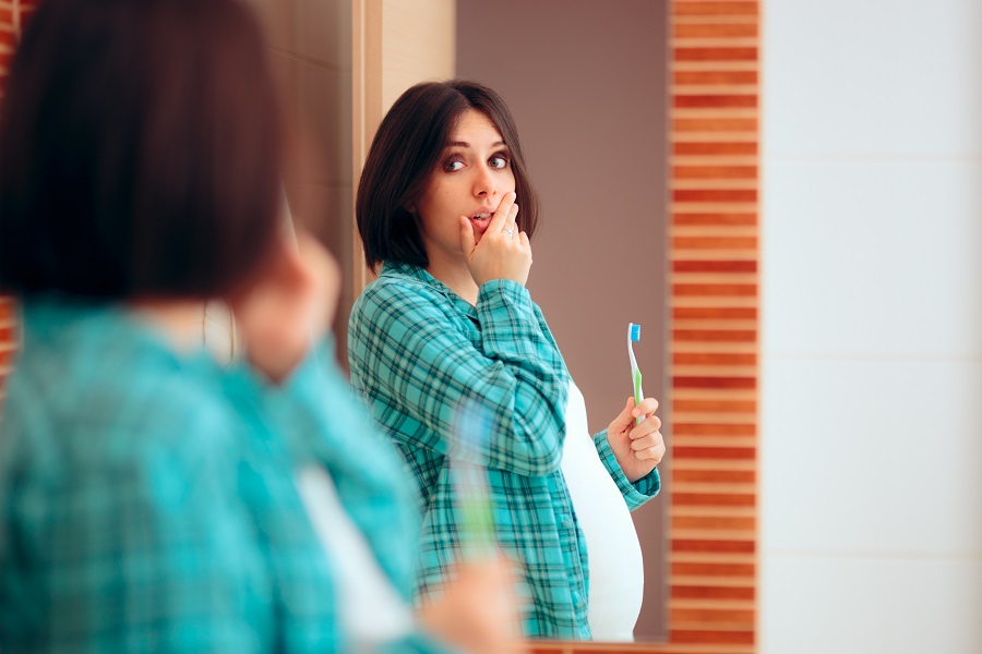 Periodontal Disease and Pregnancy Periodontal Disease and Pregnancy